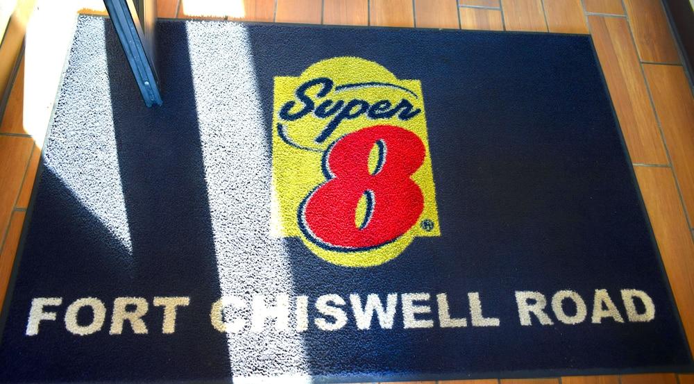 Super 8 By Wyndham Chiswell Wytheville Area