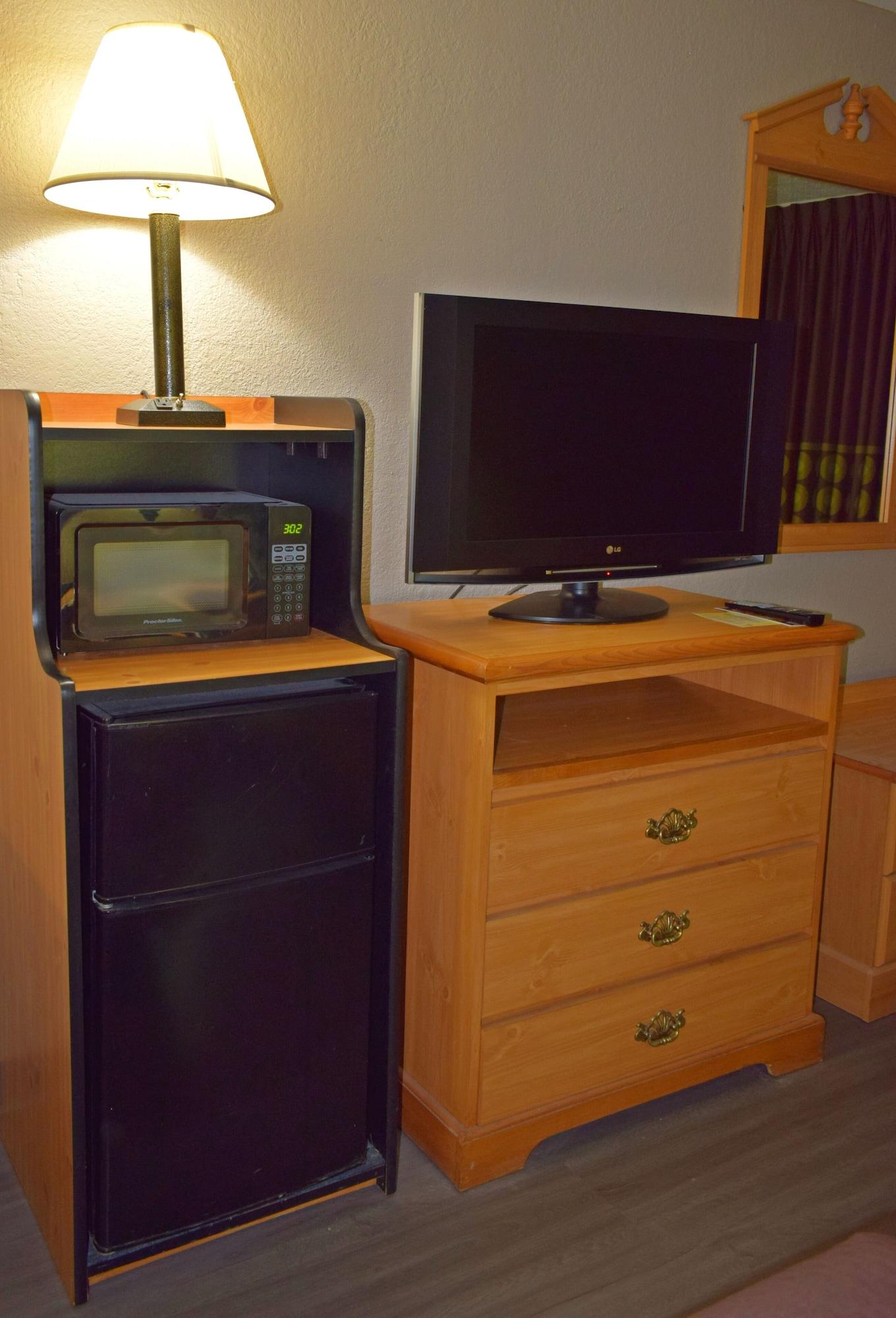 Super 8 By Wyndham Fort Chiswell Wytheville Area Hotel Max Meadows