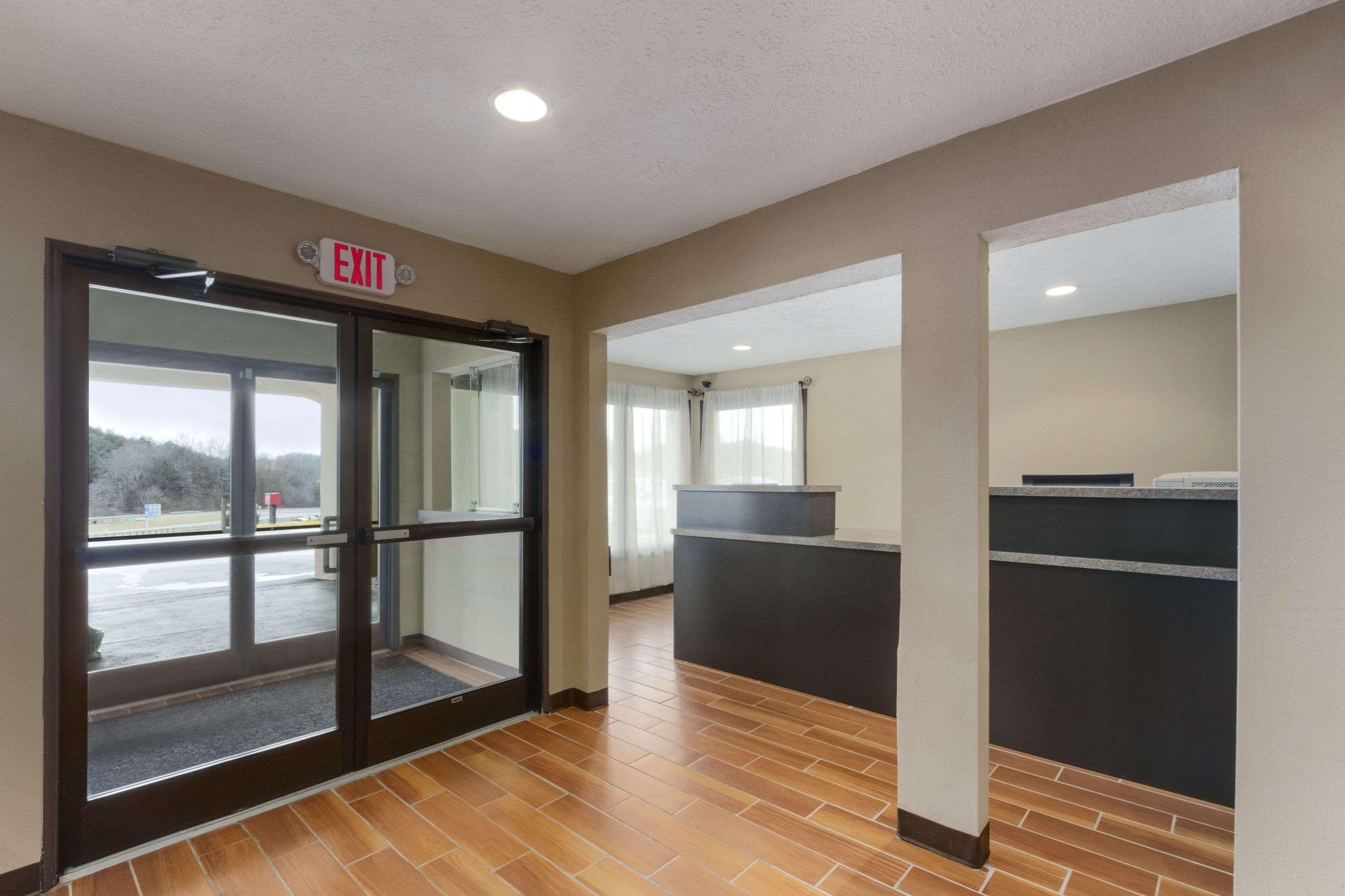 Super 8 By Wyndham Fort Chiswell Wytheville Area 3*
